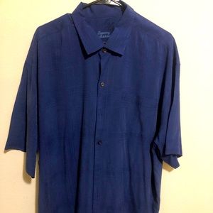 Tommy Bahamas shirt in good condition 3x the size